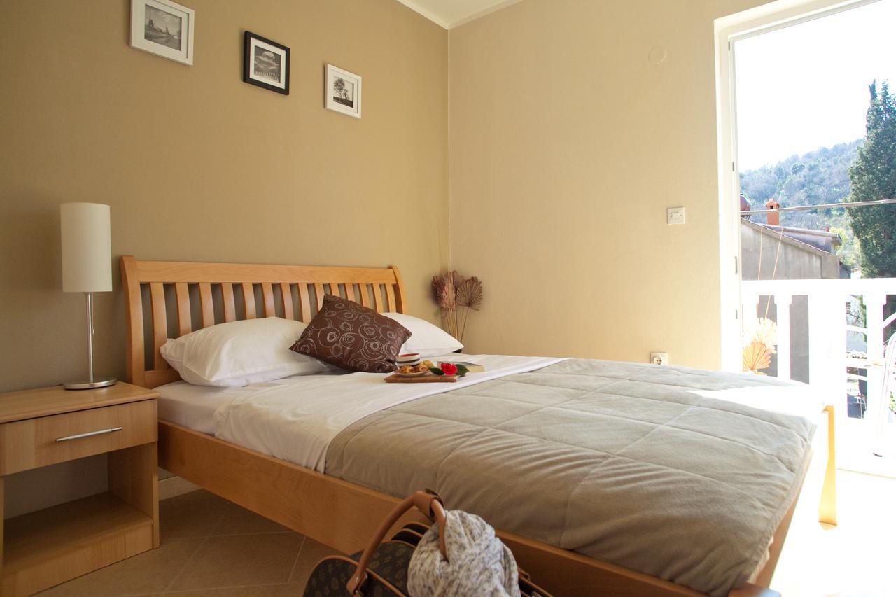 Apartments Bella Vista Херцег Нови Екстериор снимка