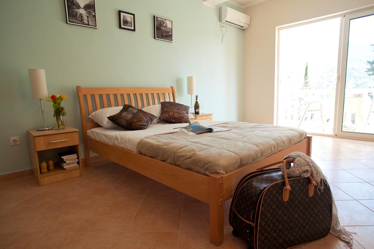Apartments Bella Vista Херцег Нови Екстериор снимка